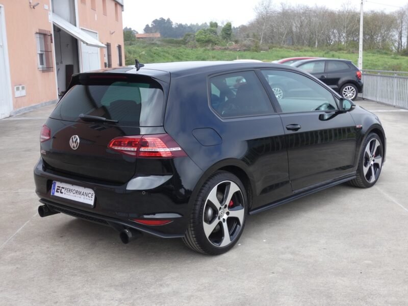 VOLKSWAGEN Golf VII GTI Performance 2.0 TSI 230cv DSG