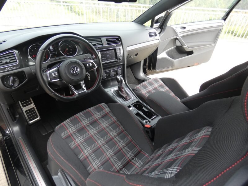 VOLKSWAGEN Golf VII GTI Performance 2.0 TSI 230cv DSG