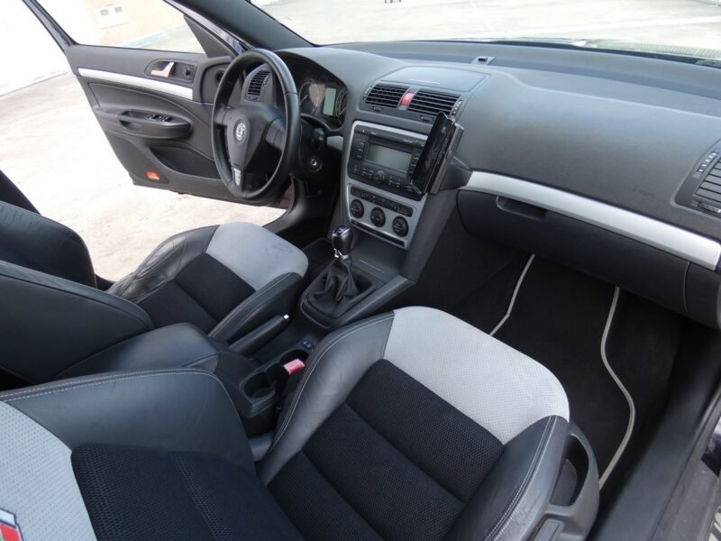 SKODA Octavia RS Combi 170cv