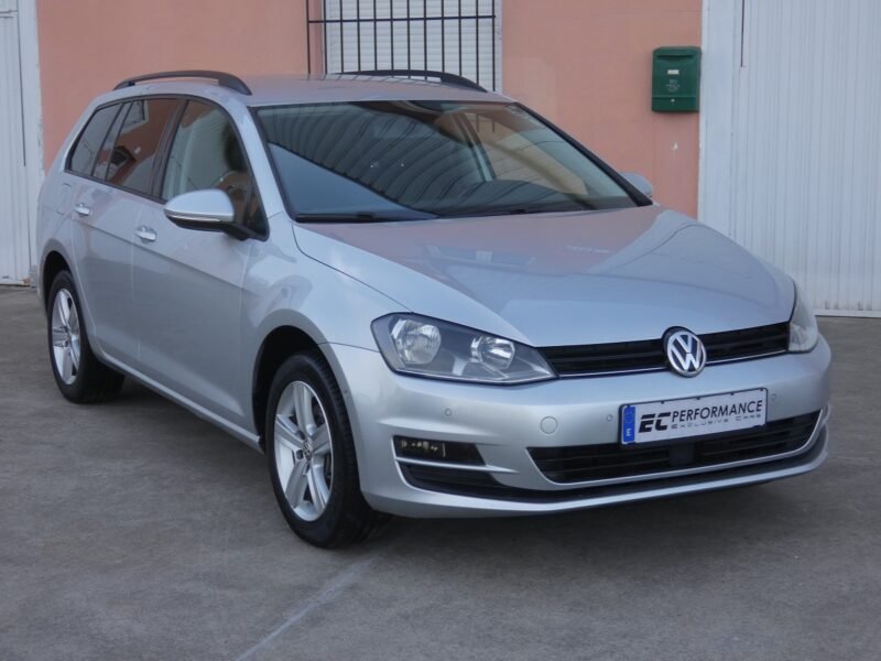 VOLKSWAGEN Golf Variant 1.6 TDI 110cv Navi