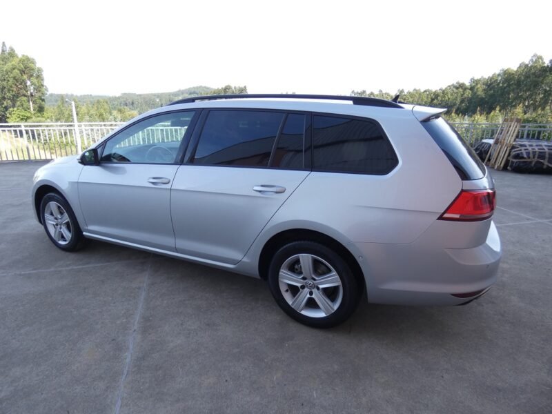 VOLKSWAGEN Golf Variant 1.6 TDI 110cv Navi