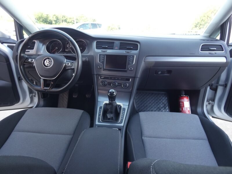 VOLKSWAGEN Golf Variant 1.6 TDI 110cv Navi