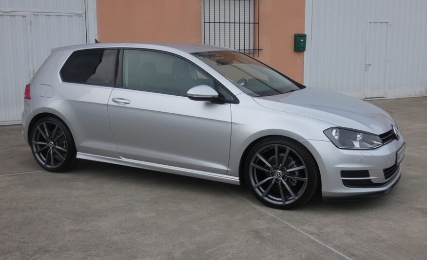 VOLKSWAGEN Golf 2.0 TDI Sport