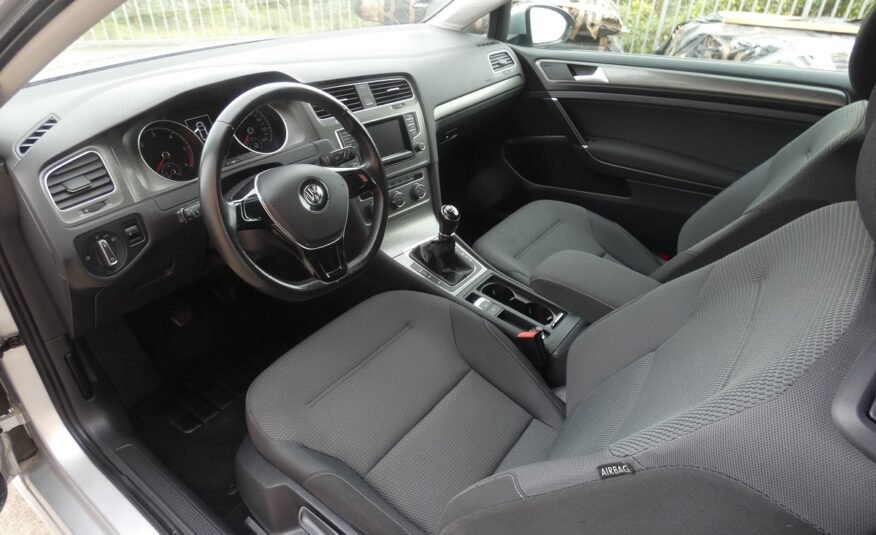 VOLKSWAGEN Golf 2.0 TDI Sport