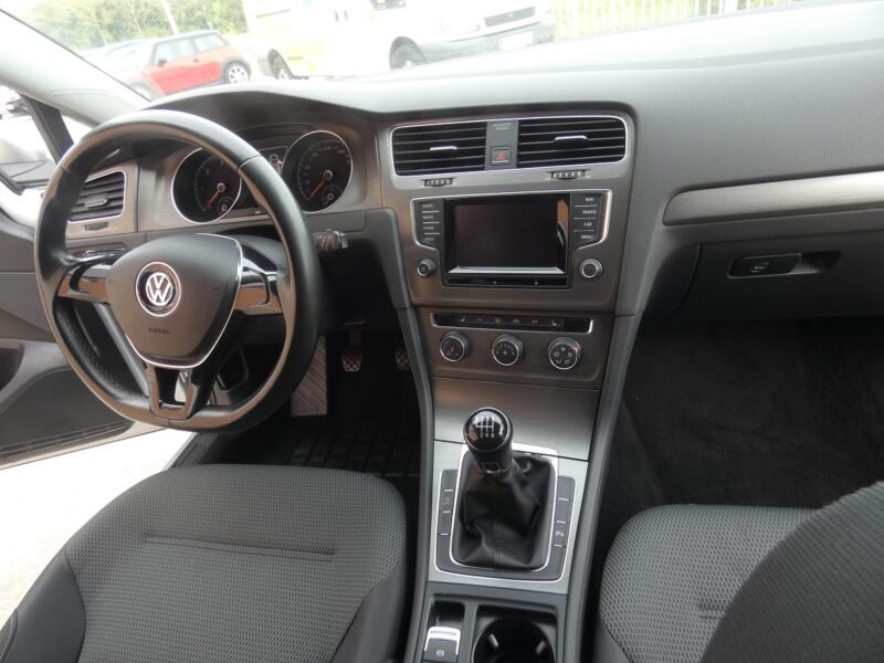 VOLKSWAGEN Golf 2.0 TDI Sport