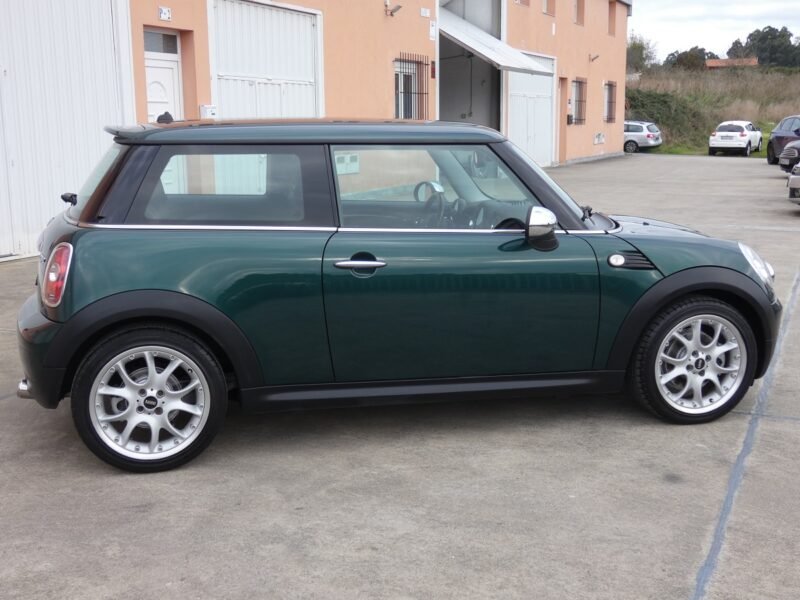 MINI Cooper 1.6 R56