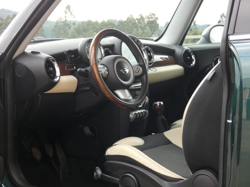 MINI Cooper 1.6 R56