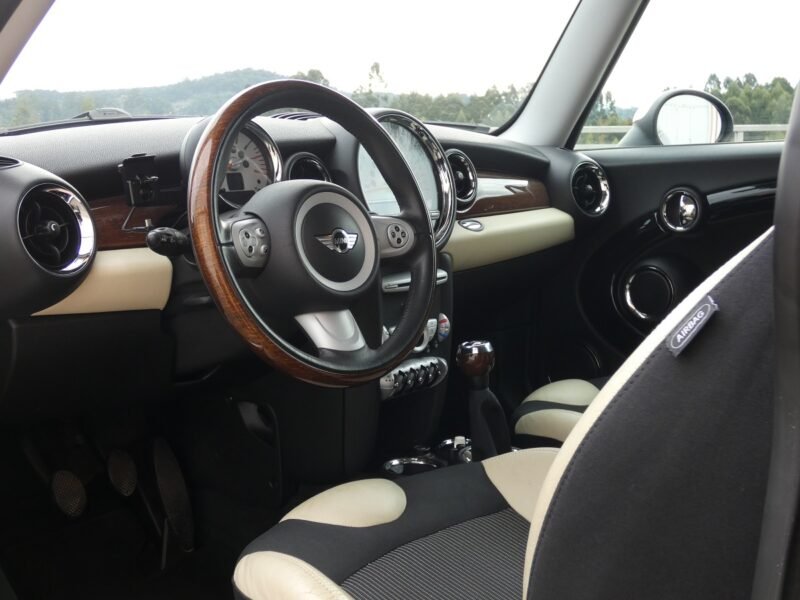 MINI Cooper 1.6 R56