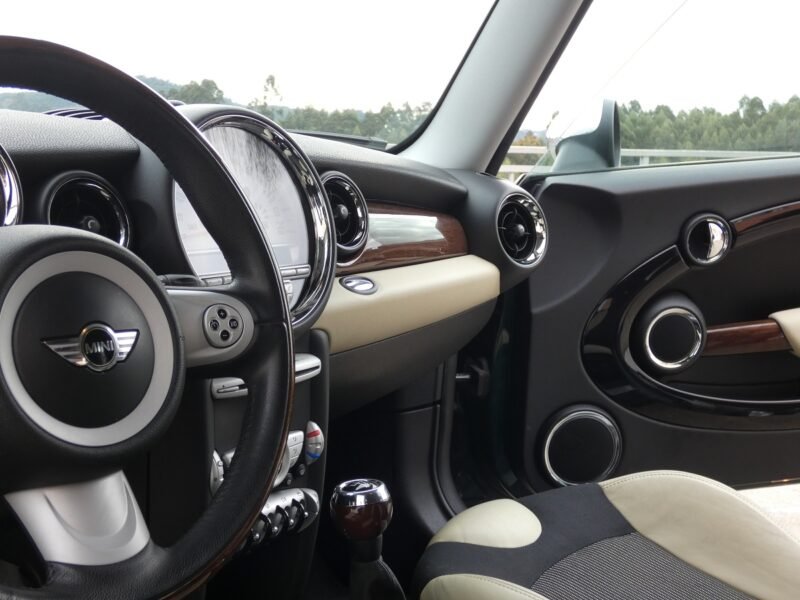 MINI Cooper 1.6 R56