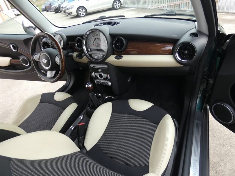 MINI Cooper 1.6 R56
