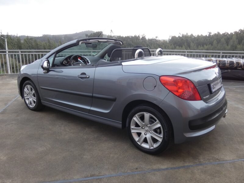 PEUGEOT 207 Cabrio