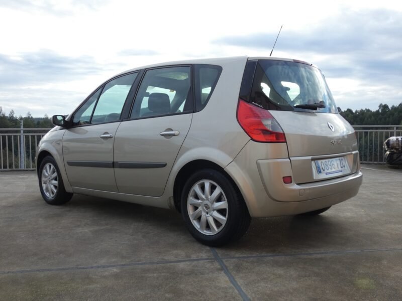 RENAULT Scenic 1.9DCI