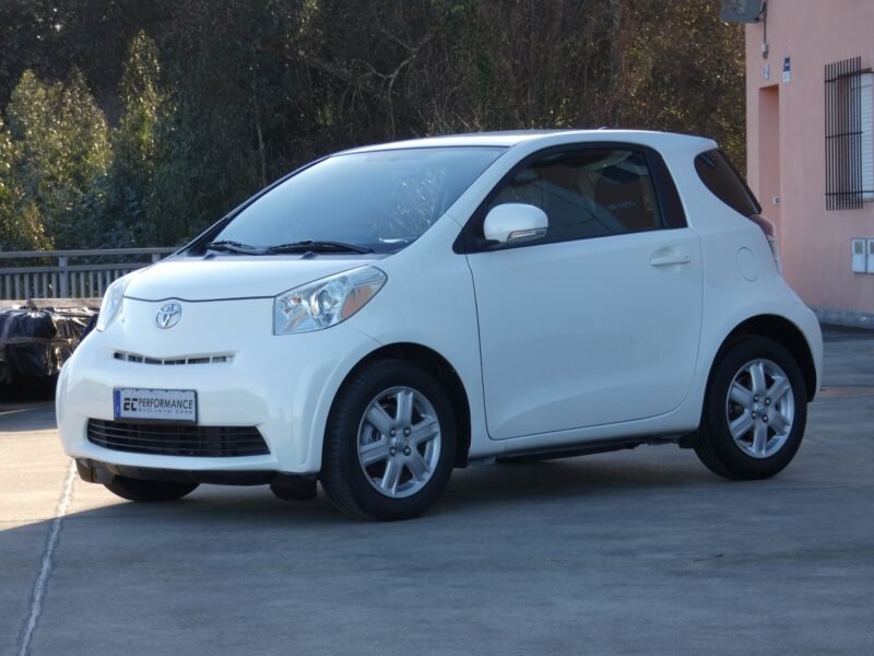 TOYOTA IQ 1.0