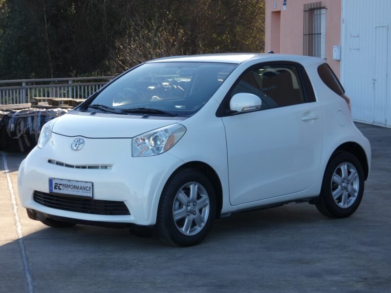 TOYOTA IQ 1.0