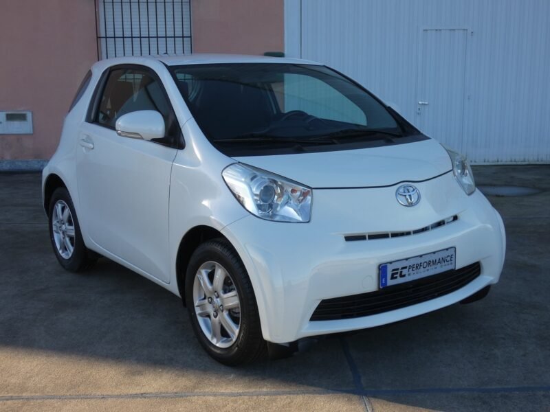 TOYOTA IQ 1.0