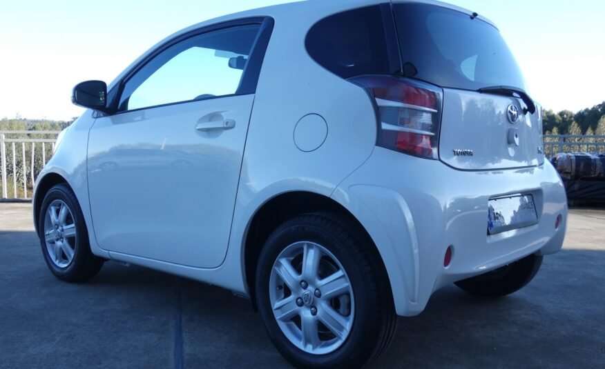 TOYOTA IQ 1.0