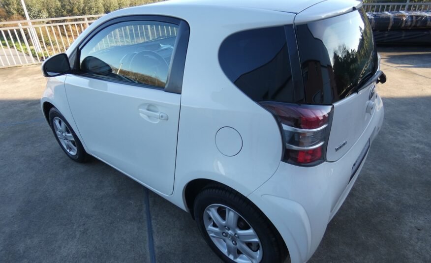 TOYOTA IQ 1.0