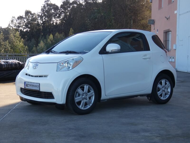 TOYOTA IQ 1.0