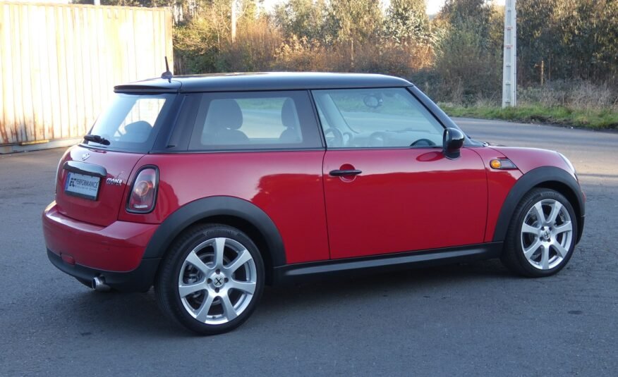 MINI Cooper 1.6 R56