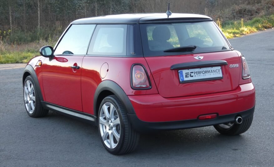 MINI Cooper 1.6 R56