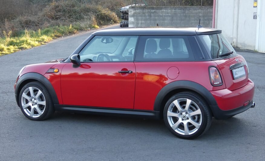 MINI Cooper 1.6 R56