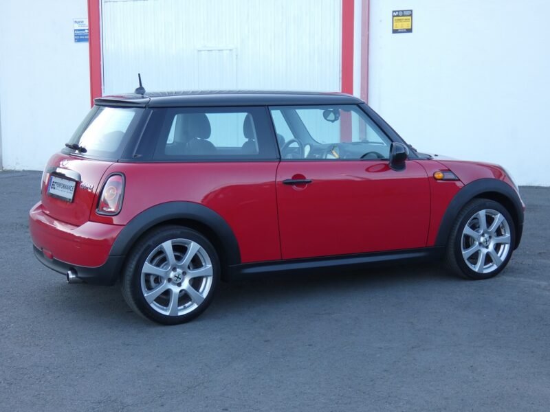 MINI Cooper 1.6 R56