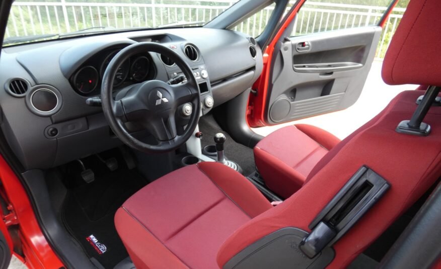 MITSUBISHI Colt 1.1 Inform