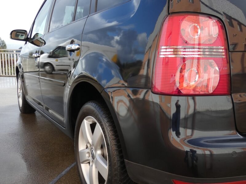 VOLKSWAGEN Touran 2.0 TDI