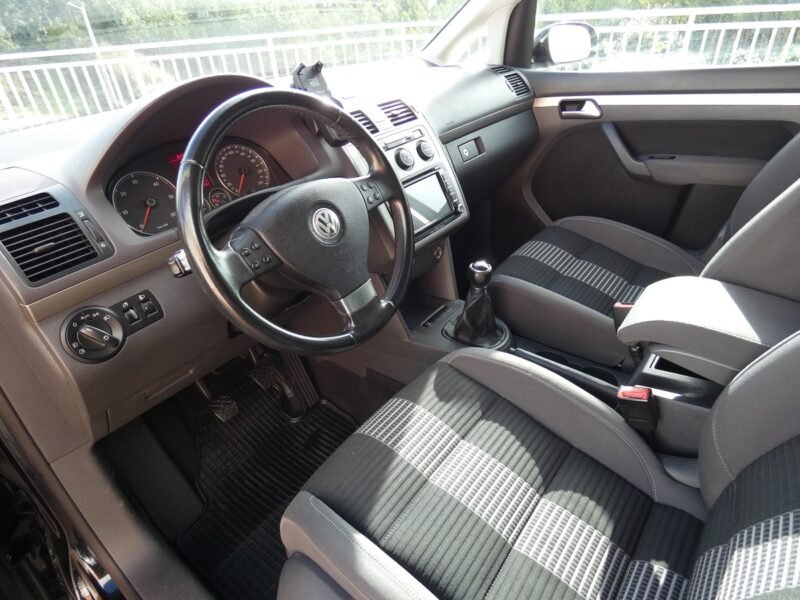VOLKSWAGEN Touran 2.0 TDI
