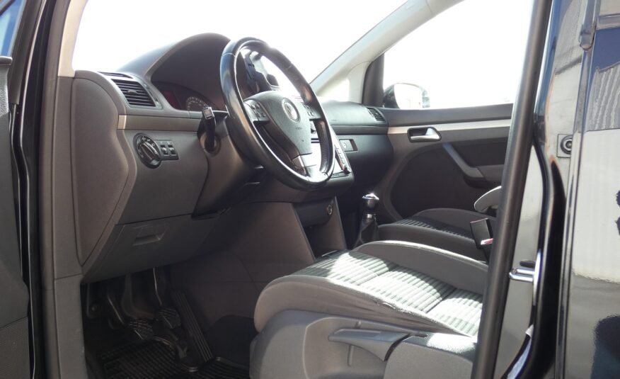 VOLKSWAGEN Touran 2.0 TDI