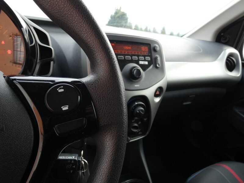 PEUGEOT 108 1.2 Pure Tech