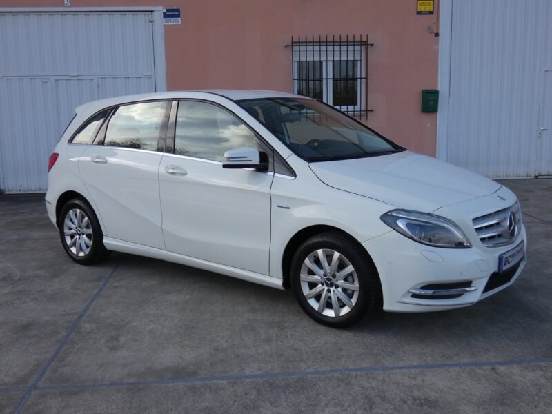 MERCEDES-BENZ B180 B 180 BlueEFFICIENCY