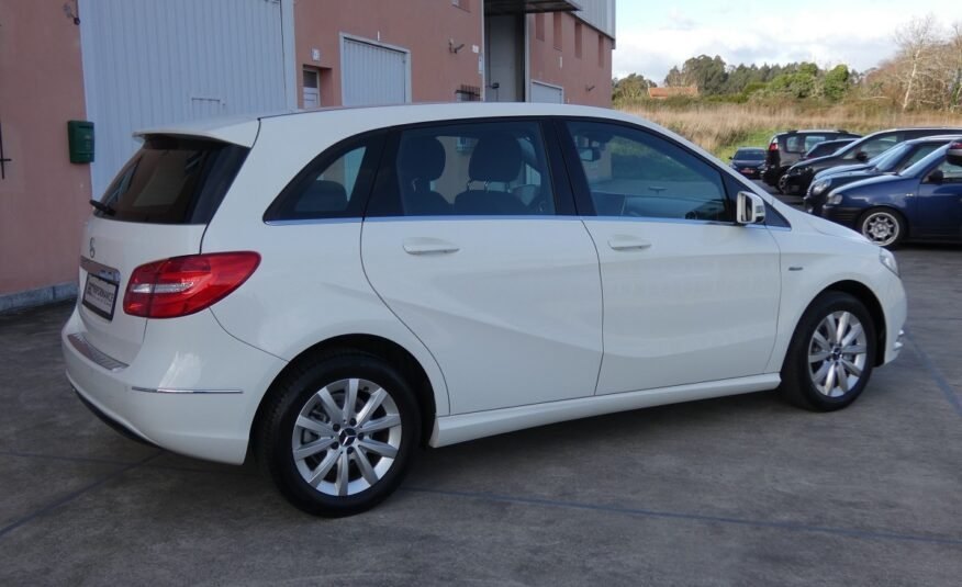 MERCEDES-BENZ B180 B 180 BlueEFFICIENCY