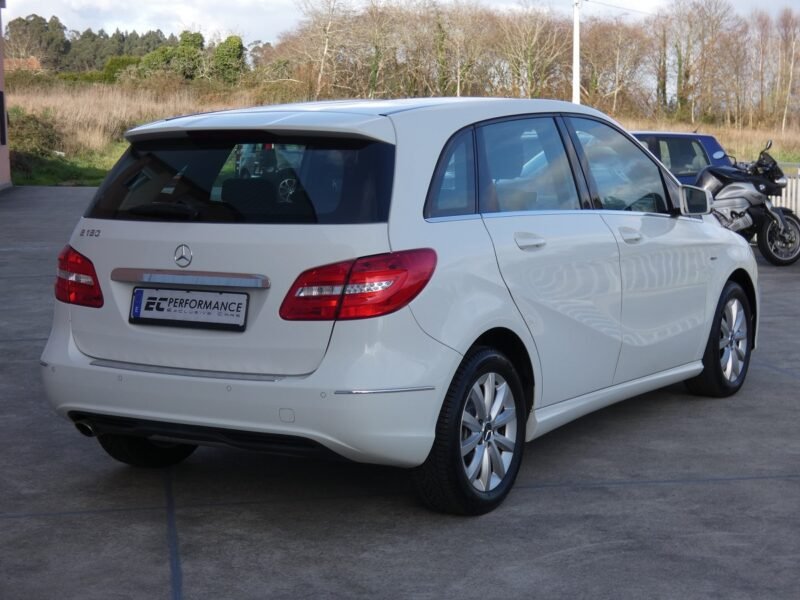 MERCEDES-BENZ B180 B 180 BlueEFFICIENCY