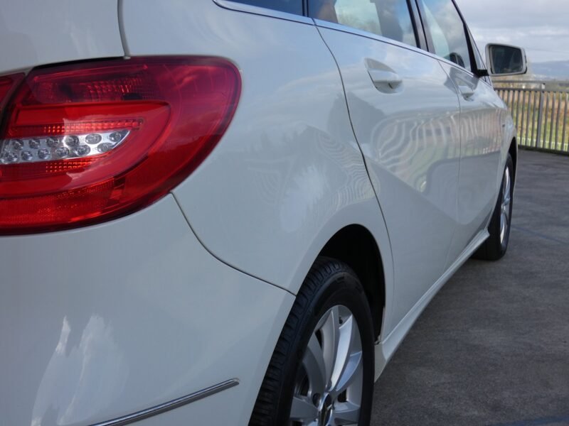 MERCEDES-BENZ B180 B 180 BlueEFFICIENCY