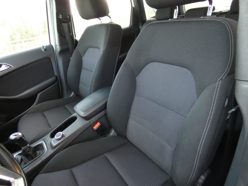 MERCEDES-BENZ B180 B 180 BlueEFFICIENCY