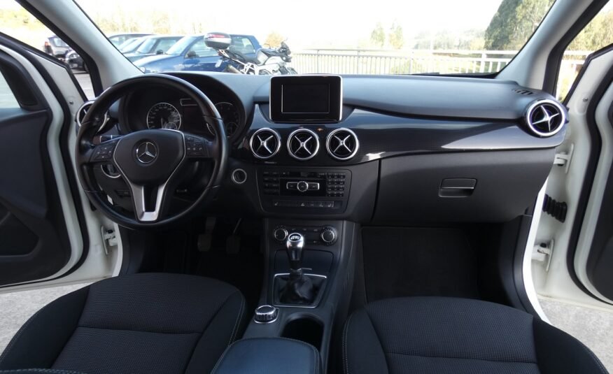 MERCEDES-BENZ B180 B 180 BlueEFFICIENCY