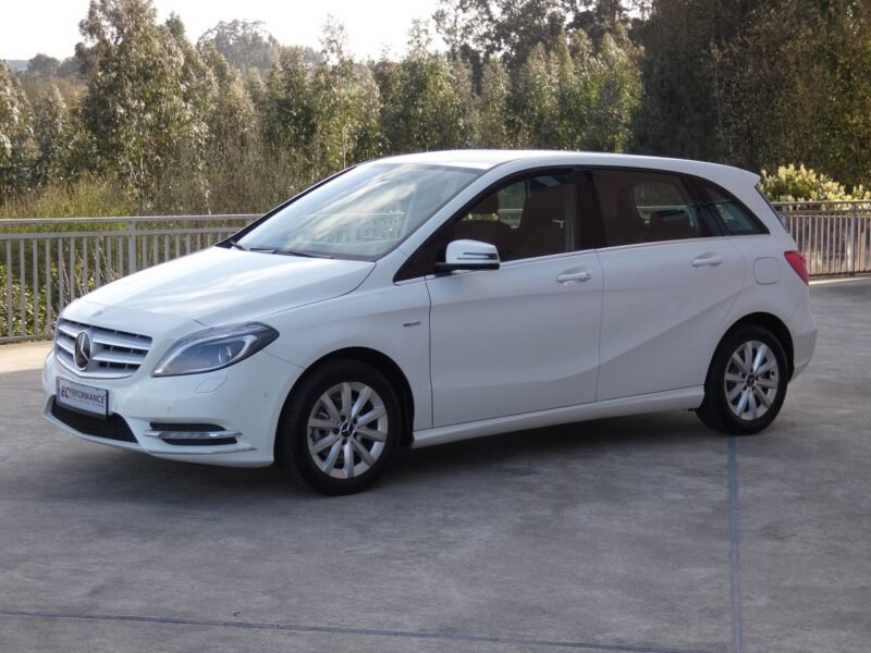 MERCEDES-BENZ B180 B 180 BlueEFFICIENCY
