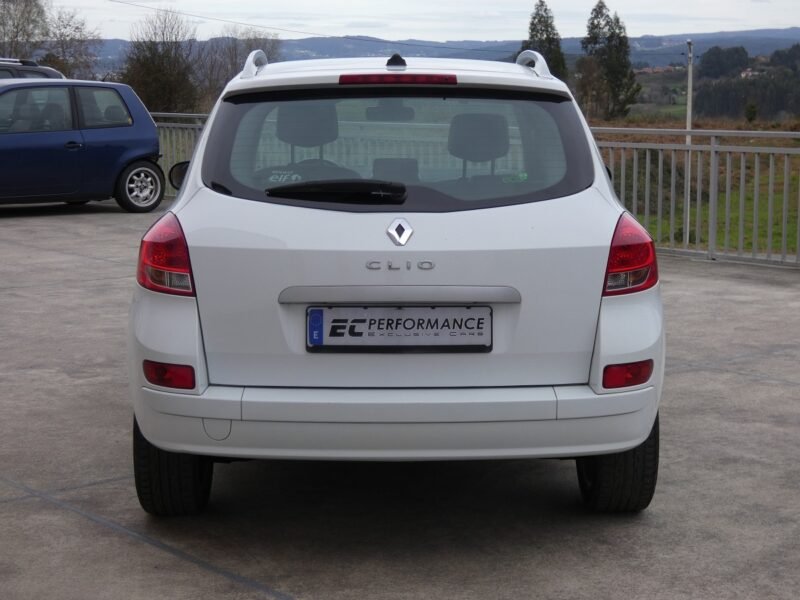 RENAULT Clio Grand Tour DCI