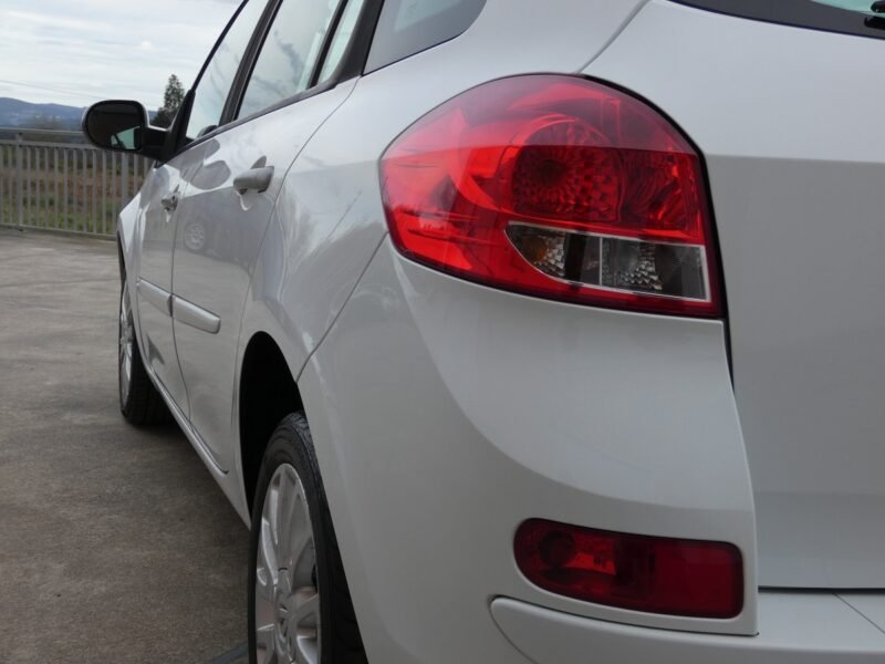RENAULT Clio Grand Tour DCI