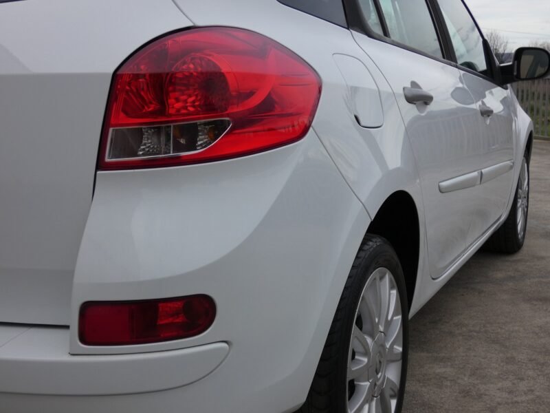RENAULT Clio Grand Tour DCI