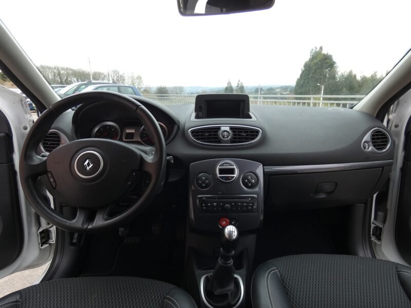 RENAULT Clio Grand Tour DCI