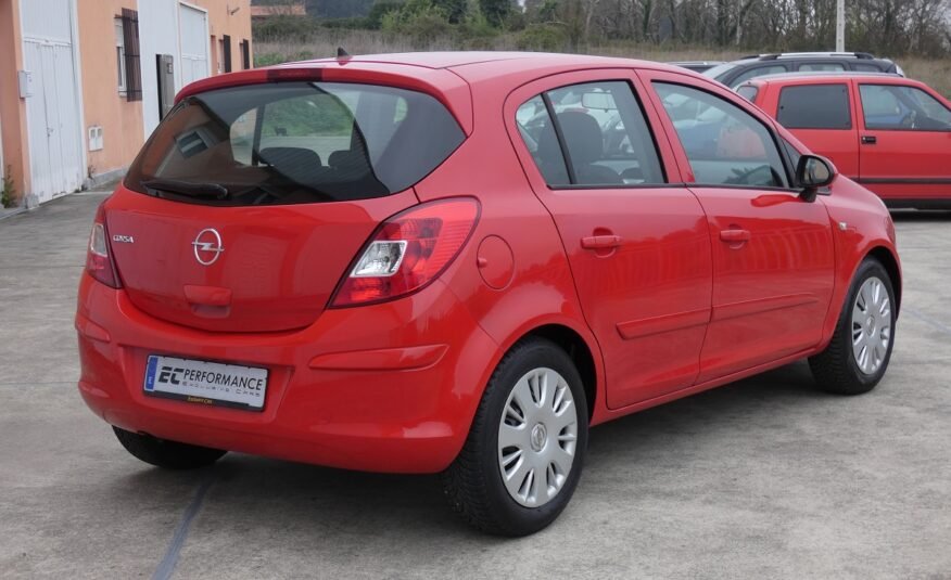 OPEL Corsa 1.2 Essentia