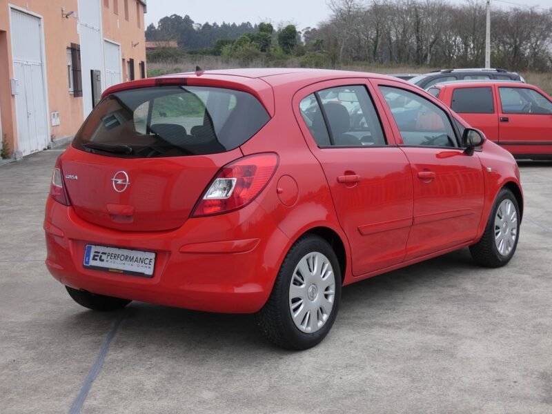 OPEL Corsa 1.2 Essentia