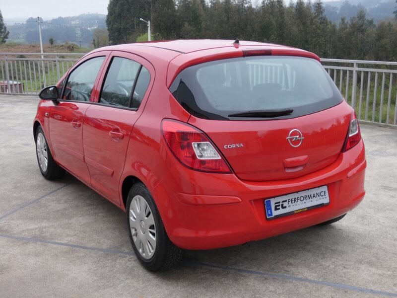 OPEL Corsa 1.2 Essentia