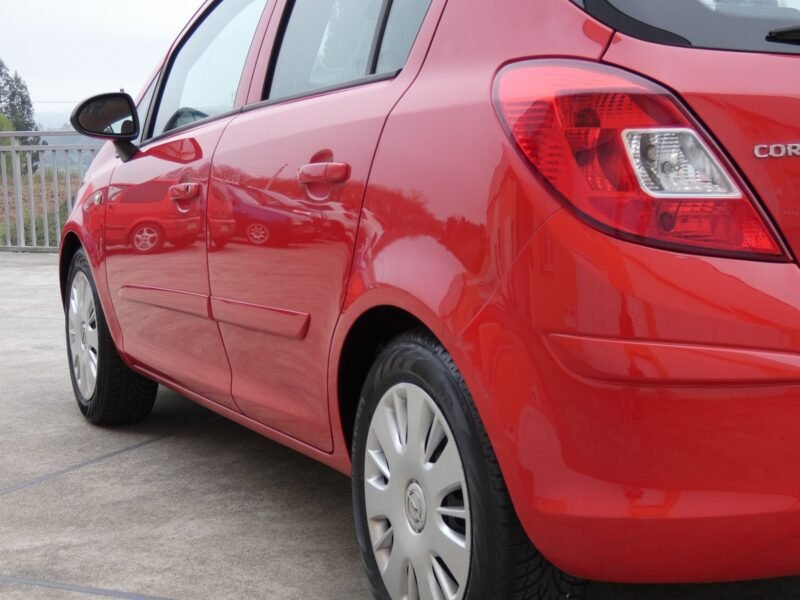 OPEL Corsa 1.2 Essentia
