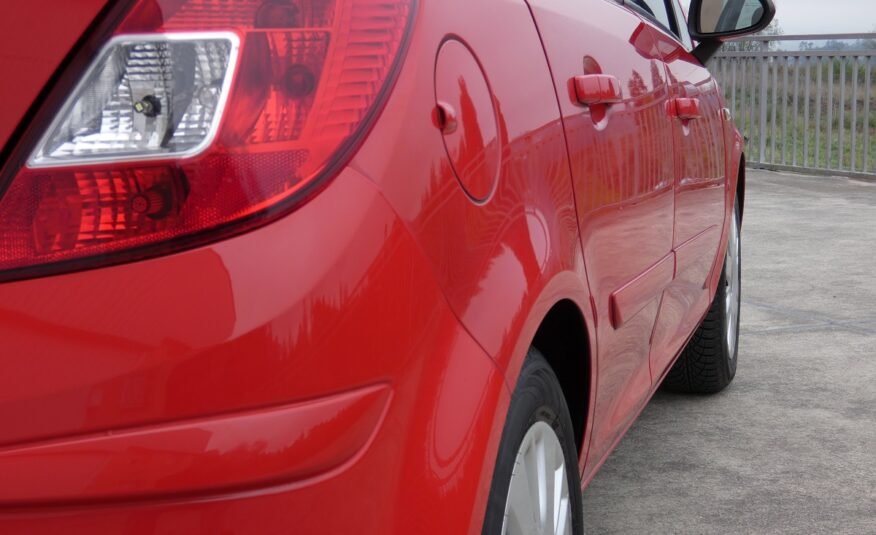 OPEL Corsa 1.2 Essentia