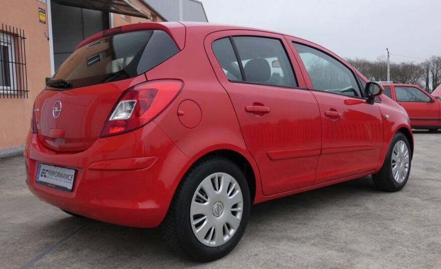 OPEL Corsa 1.2 Essentia