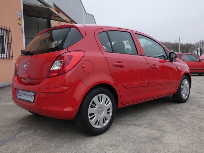 OPEL Corsa 1.2 Essentia