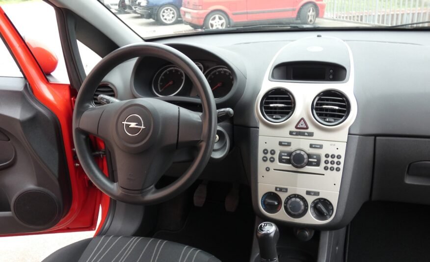 OPEL Corsa 1.2 Essentia